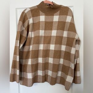 LOFT Tan and white Ribbed Knit Sweater.  Size L.  Never worn.